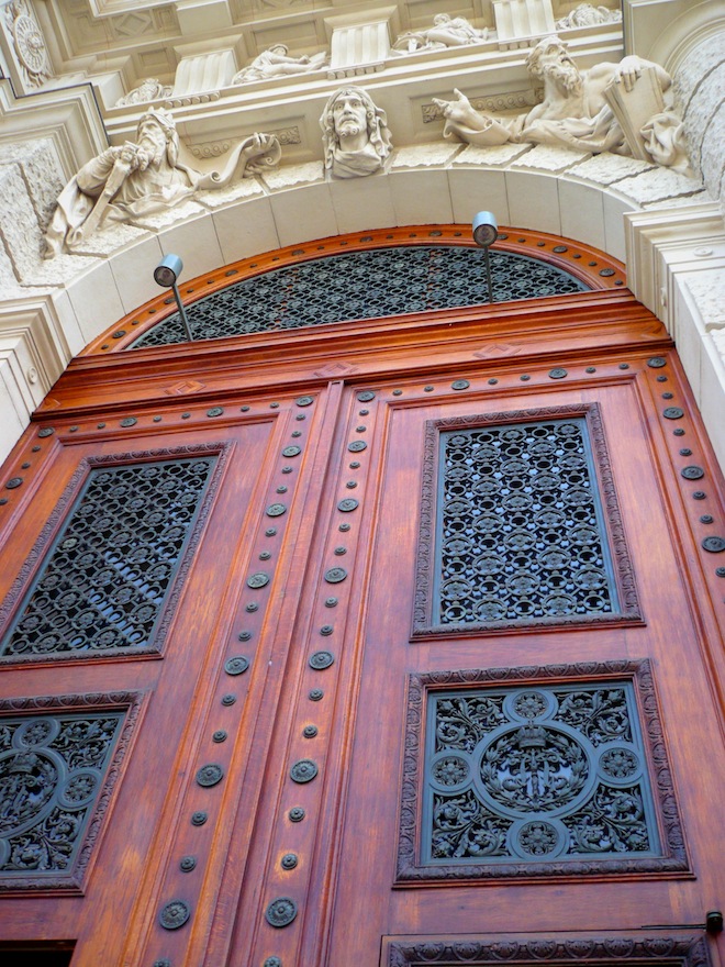 vienna architecture door
