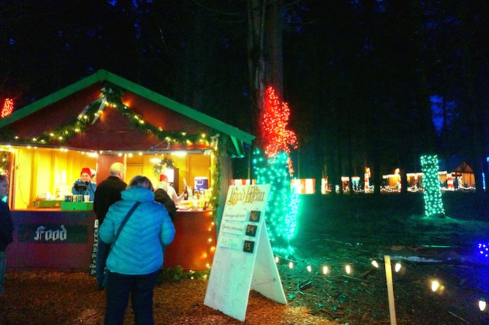 oregon garden christmas15