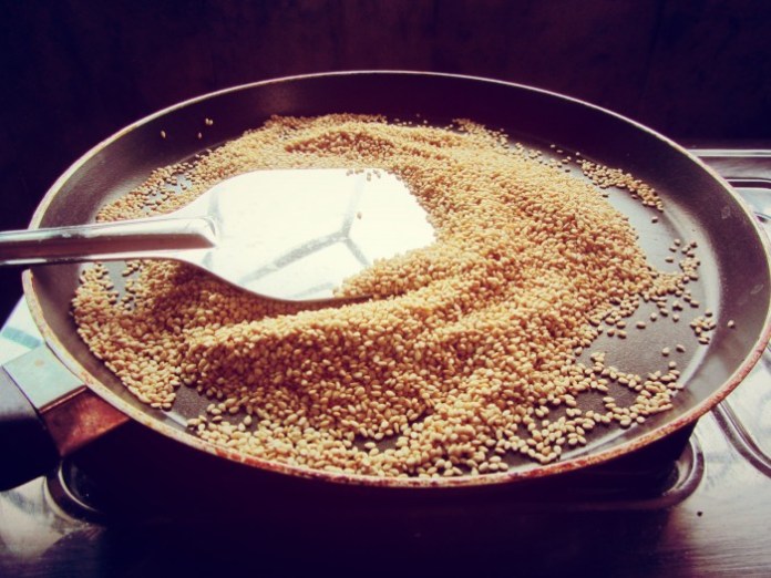 toasting sesame seeds