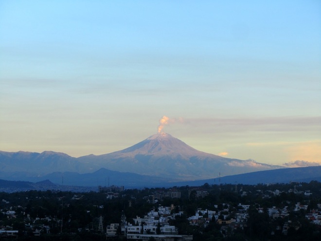 mexico city view popocatepetl