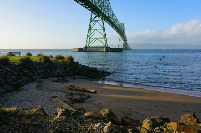 astoria oregon beach