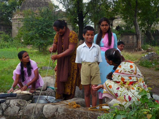king ahmed tomb india10