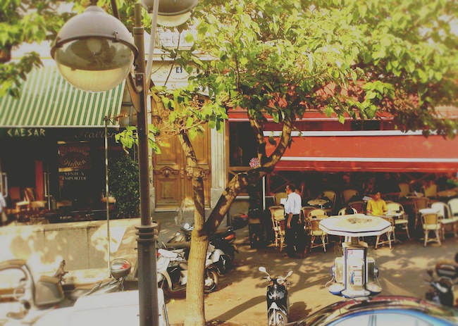 A Parisian cafe. (2006)