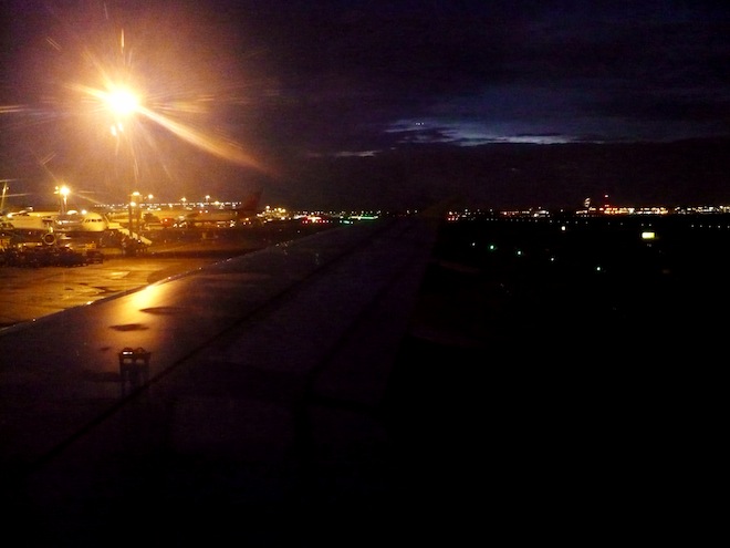 airport night vienna