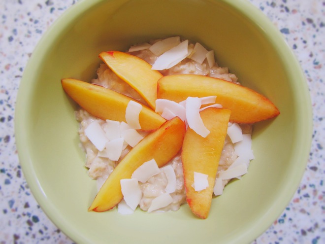 coconut nectarine oatmeal1