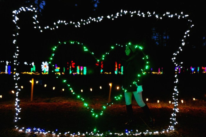 oregon garden christmas5