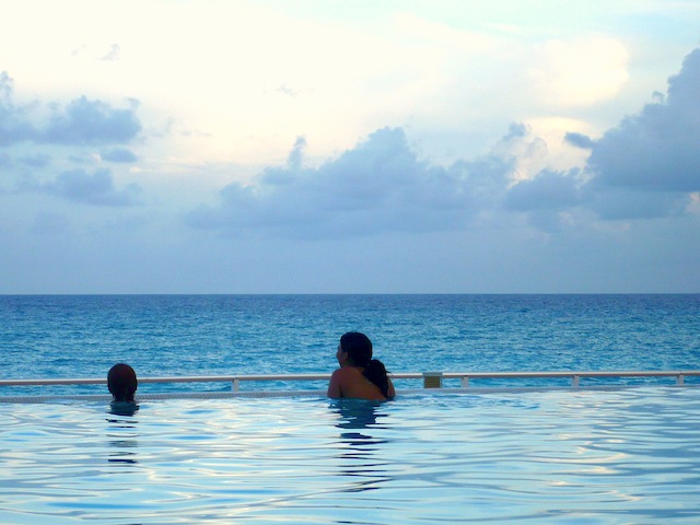 cancun pool mexico