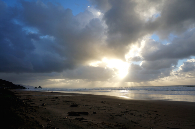 cannon beach oregon winter