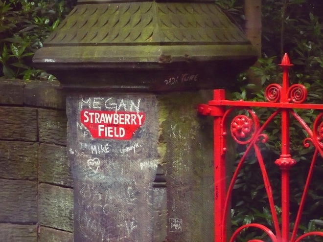 magical mystery tour liverpool beatles4