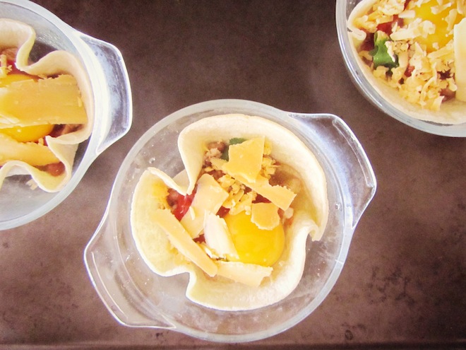 baked eggs in tortilla cups