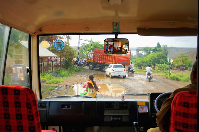 india2015 bus1