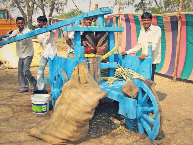Fresh sugarcane juice machine