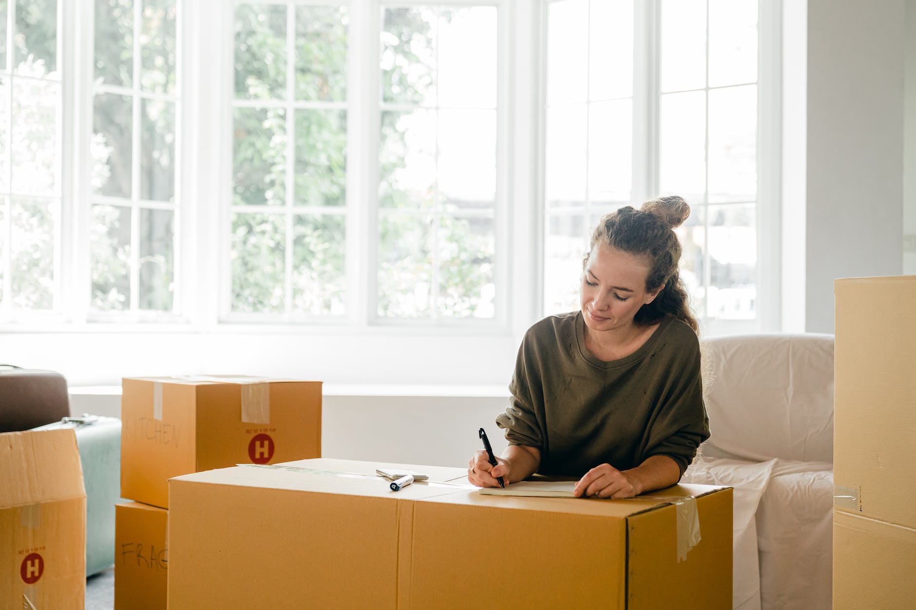 10 Key Factors to Consider When Choosing a Moving Date